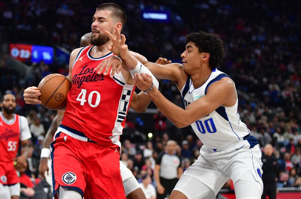 快船大胜对手,继续保持不败记录的简单介绍 快船大胜对手,继续保持不败记录的简单介绍