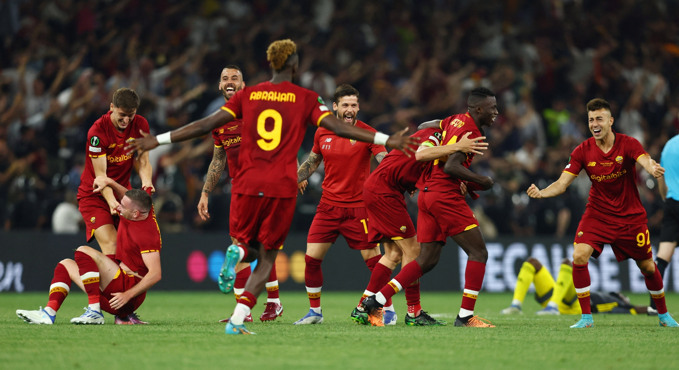 包含萨索洛客场取胜，球队战绩蒸蒸日上的词条