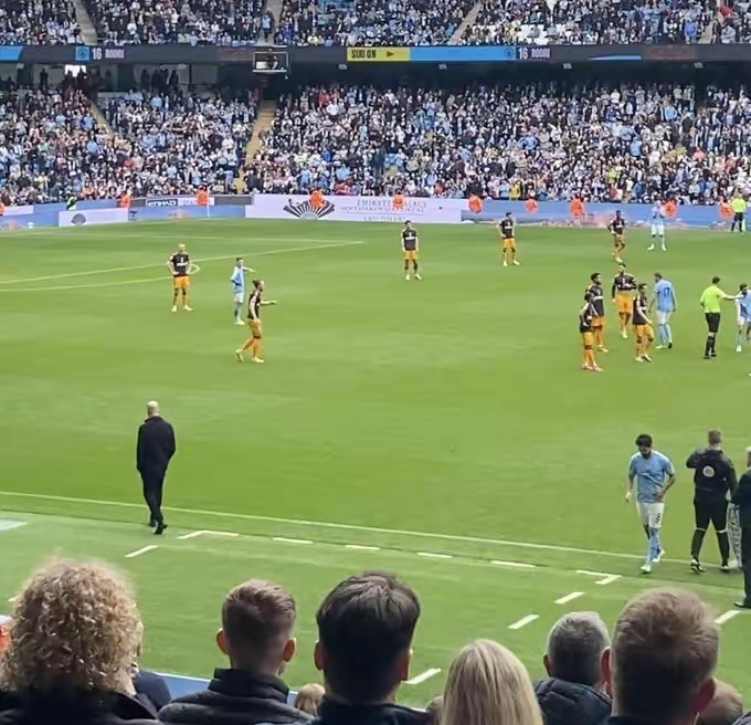 关于曼城继续胜利，巩固领先位置的信息