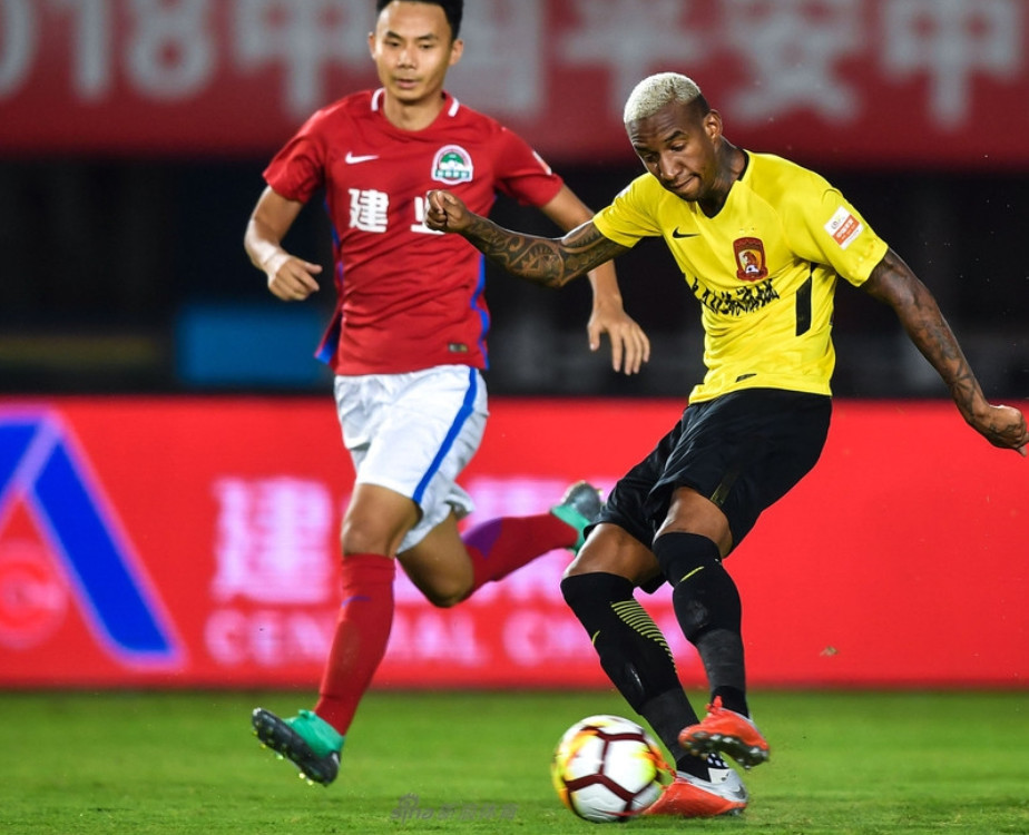 恒大主场迎战建业,冲击联赛榜首的简单介绍 恒大主场迎战建业,冲击联赛榜首的简单介绍