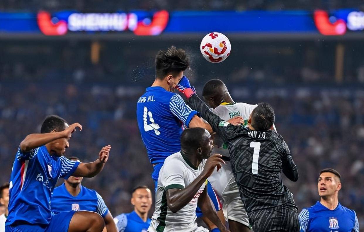 申花客场惨败，球员表现遭到批评