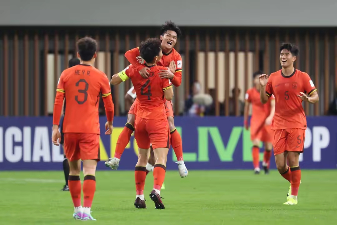 关于精彩纷呈!国内足球赛场上球队交锋相互展示实力的信息 关于精彩纷呈!国内足球赛场上球队交锋相互展示实力的信息