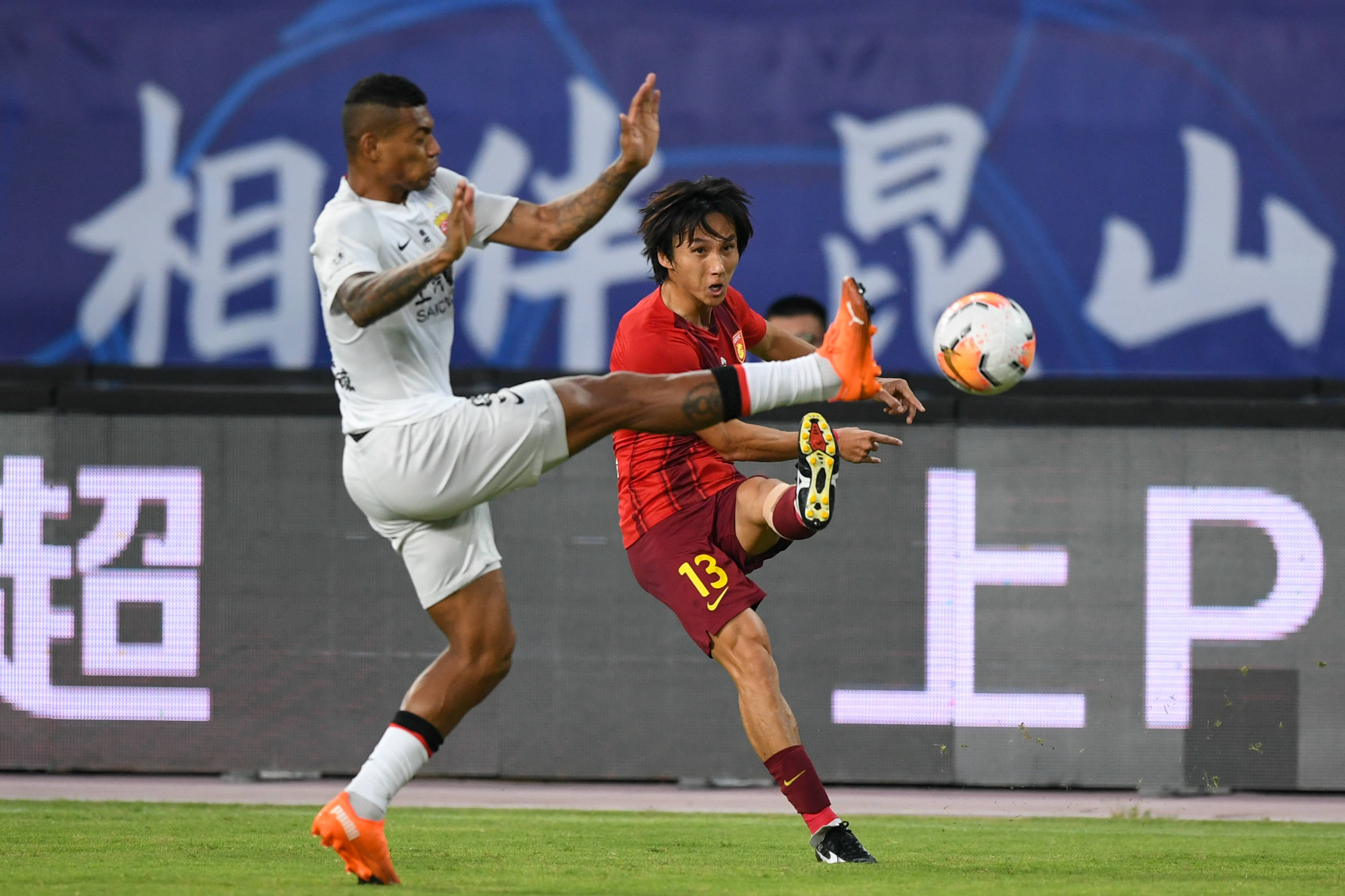 河北华夏幸福年轻球员表现抢眼的简单介绍