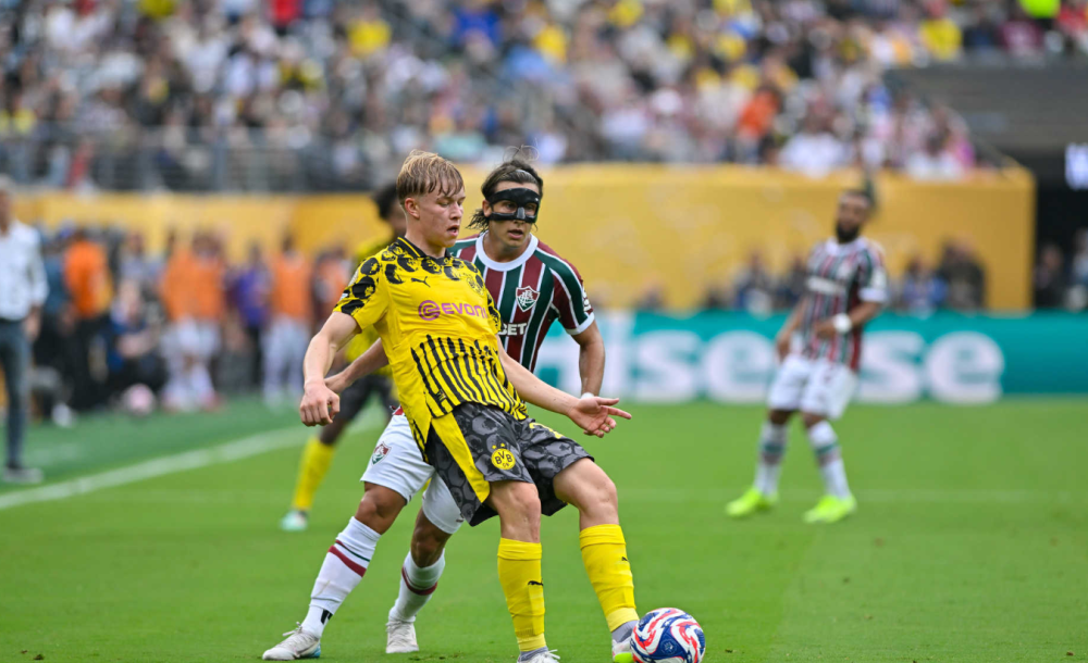 里约热内卢接连战平多特蒙德在欧冠站稳脚跟