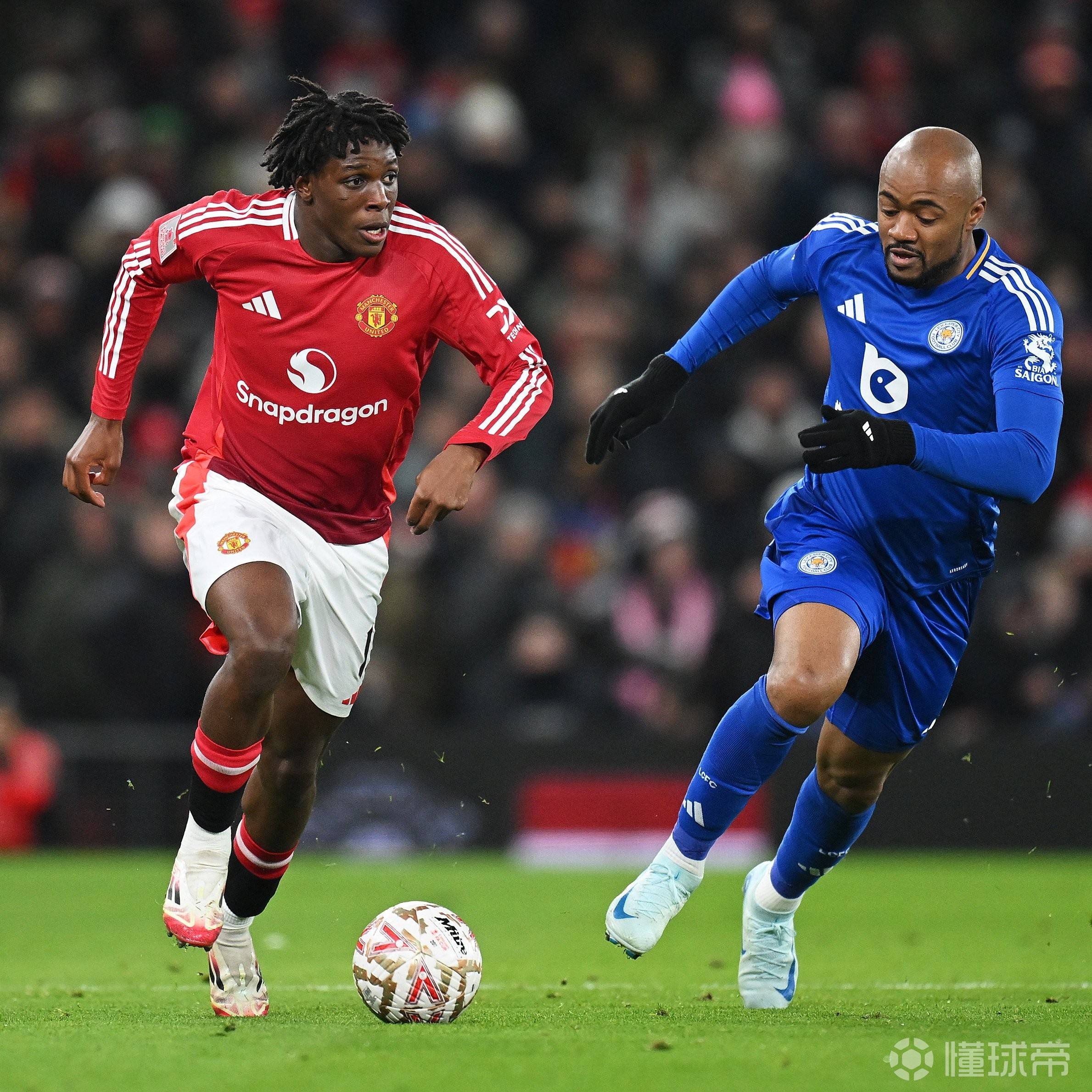 关于曼联击败对手，稳住联赛前列位置的信息