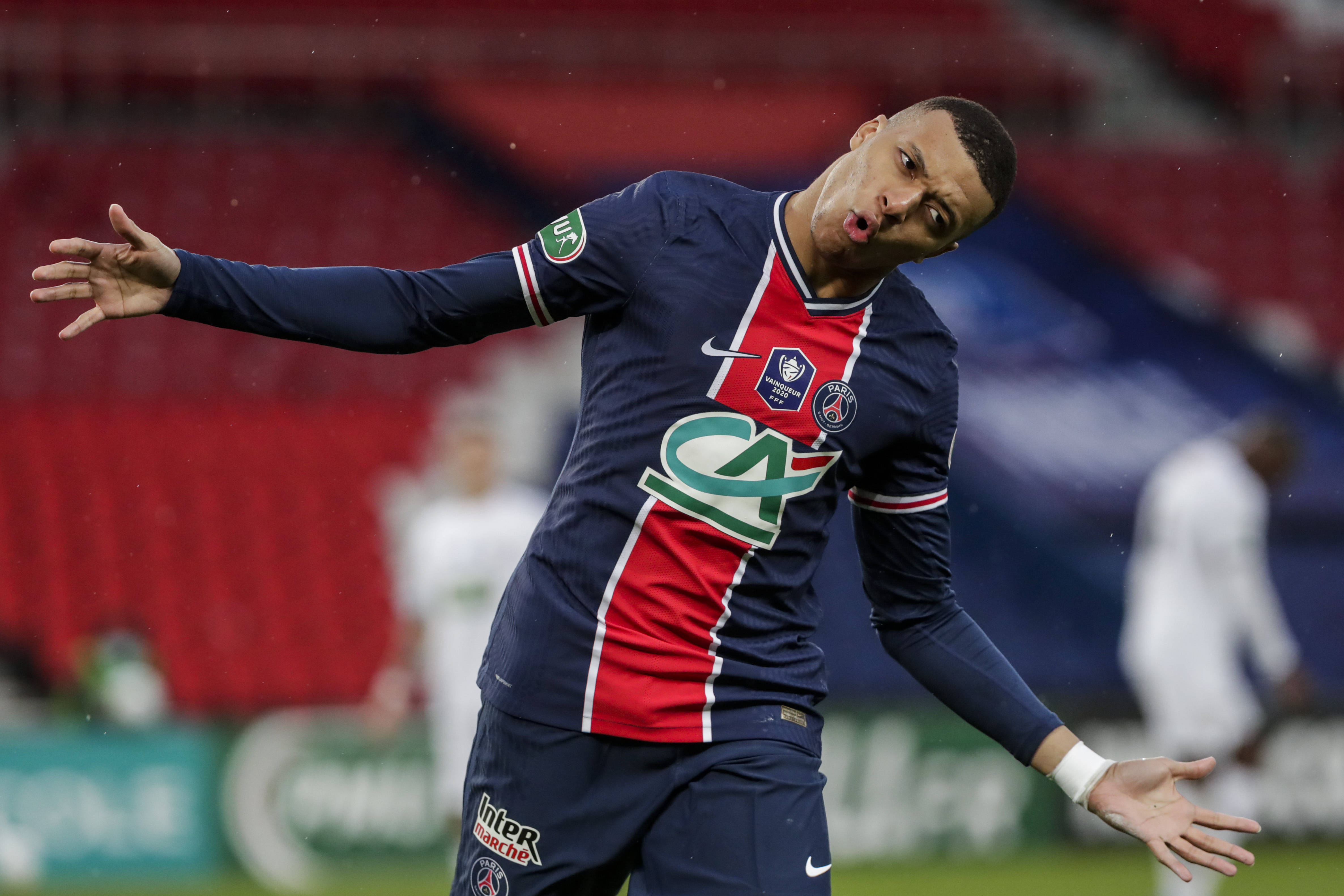 法国队在近期比赛中大放异彩,展现强大实力 法国队在近期比赛中大放异彩,展现强大实力