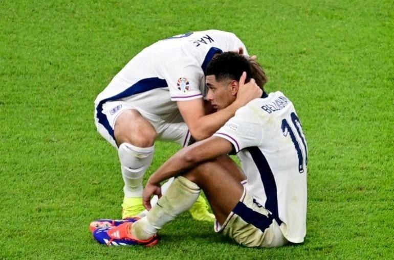 欧国杯比赛故事跌宕起伏,球员命运多舛 欧国杯比赛故事跌宕起伏,球员命运多舛