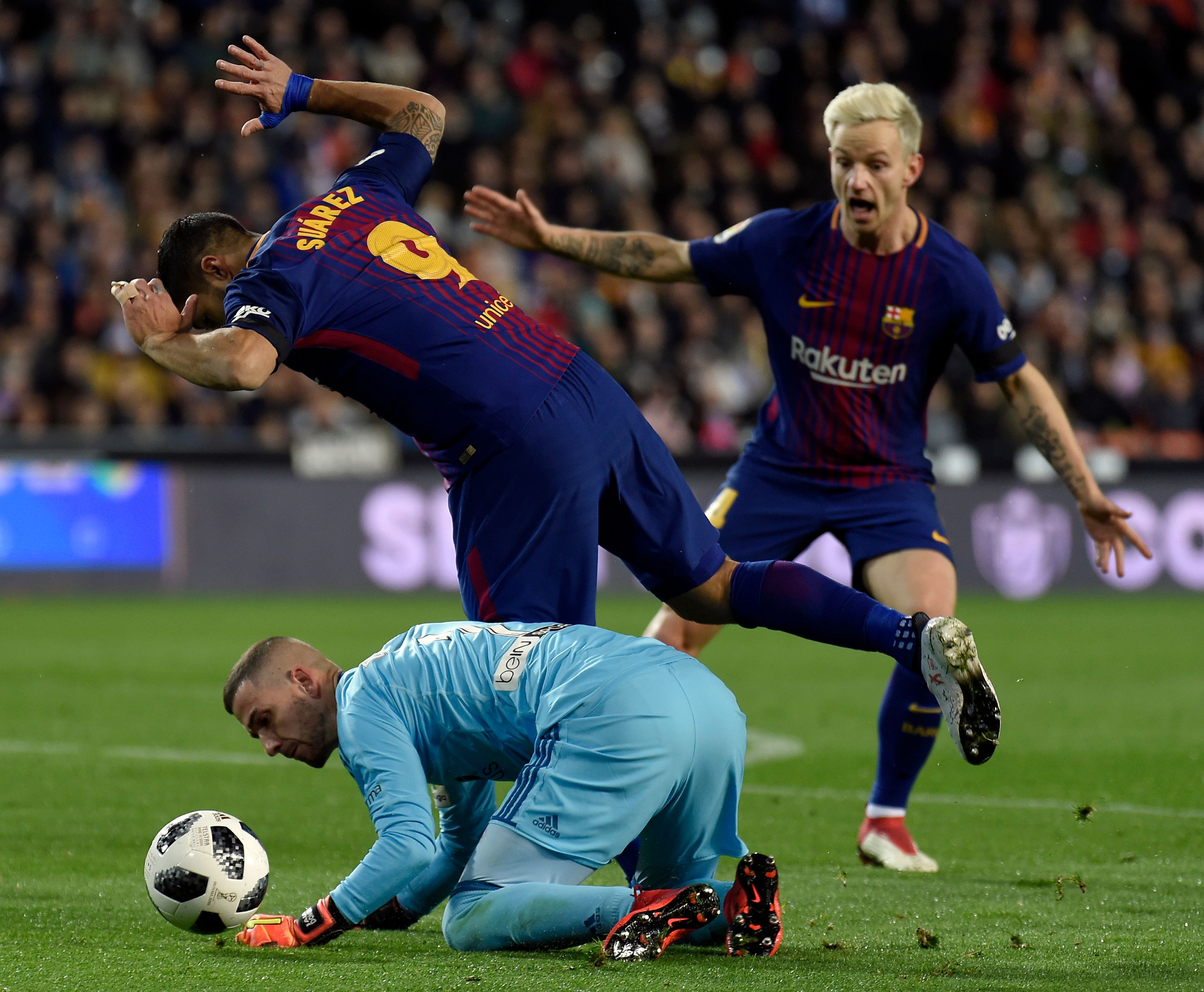 欧国杯比赛故事跌宕起伏,球员命运多舛 欧国杯比赛故事跌宕起伏,球员命运多舛