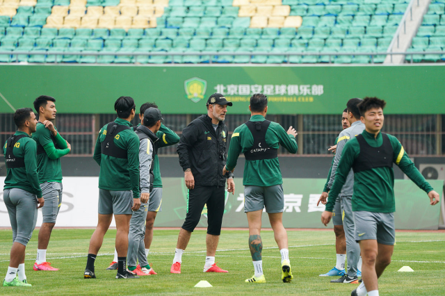 上港客场0:0逼平国安,表现持续稳定 上港客场0:0逼平国安,表现持续稳定