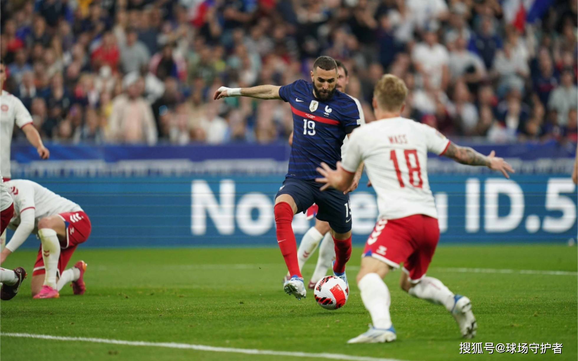 塞尔维亚逆转荷兰，预计欧国联淘汰赛对决