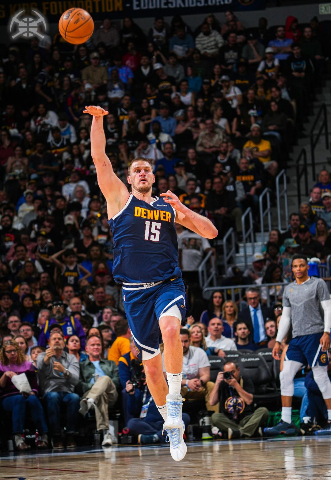 太阳逆转胜掘金，布克成全队核心