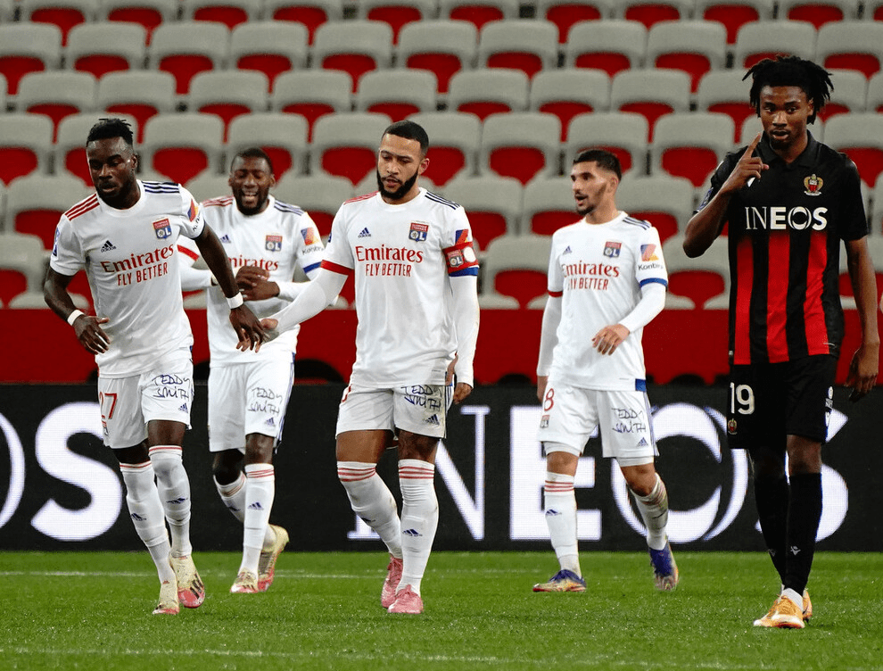 包含里昂重获胜利，积分榜上升至第三位的词条