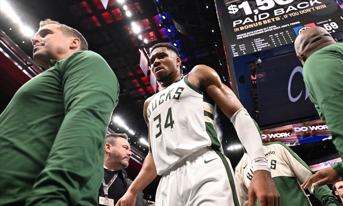 雄鹿豪取连胜,展现全面优势 雄鹿豪取连胜,展现全面优势