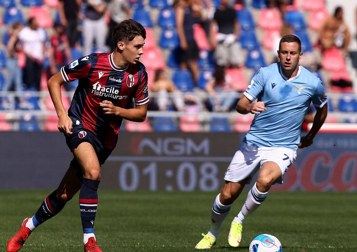 FB体育下载-博洛尼亚客场不敌克罗托内，积分榜逐渐跌落