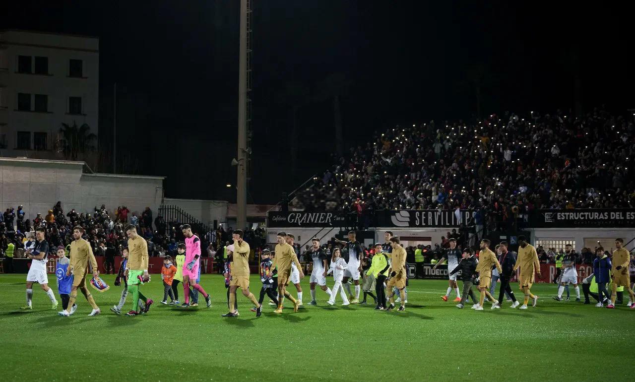 瓦列乌助球队成功逆转晋级八强