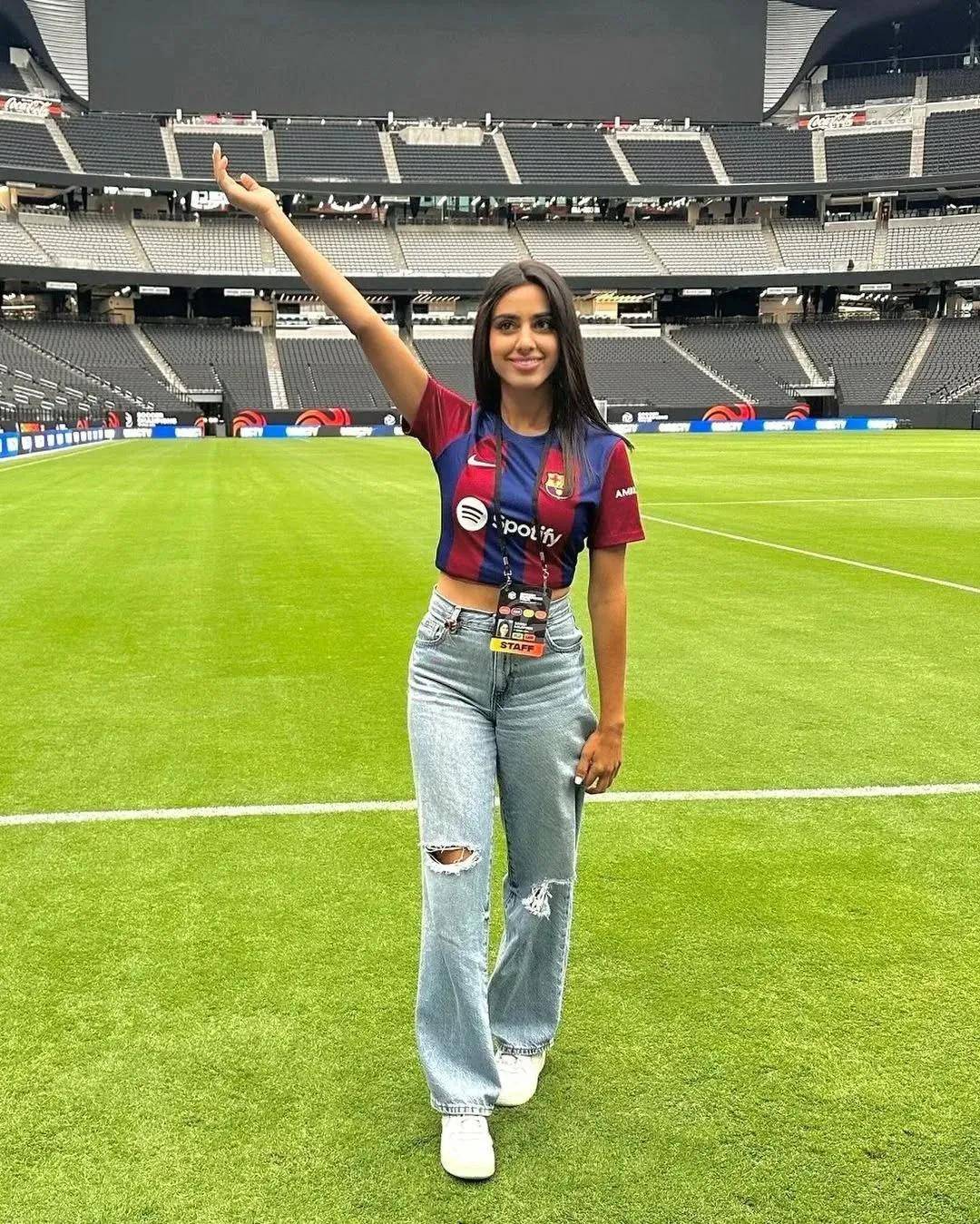 包含毕尔巴鄂球迷呼吁士气，期待球队回勇的词条