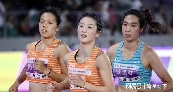 巴哈马跳远选手在比赛中刷新个人最好成绩