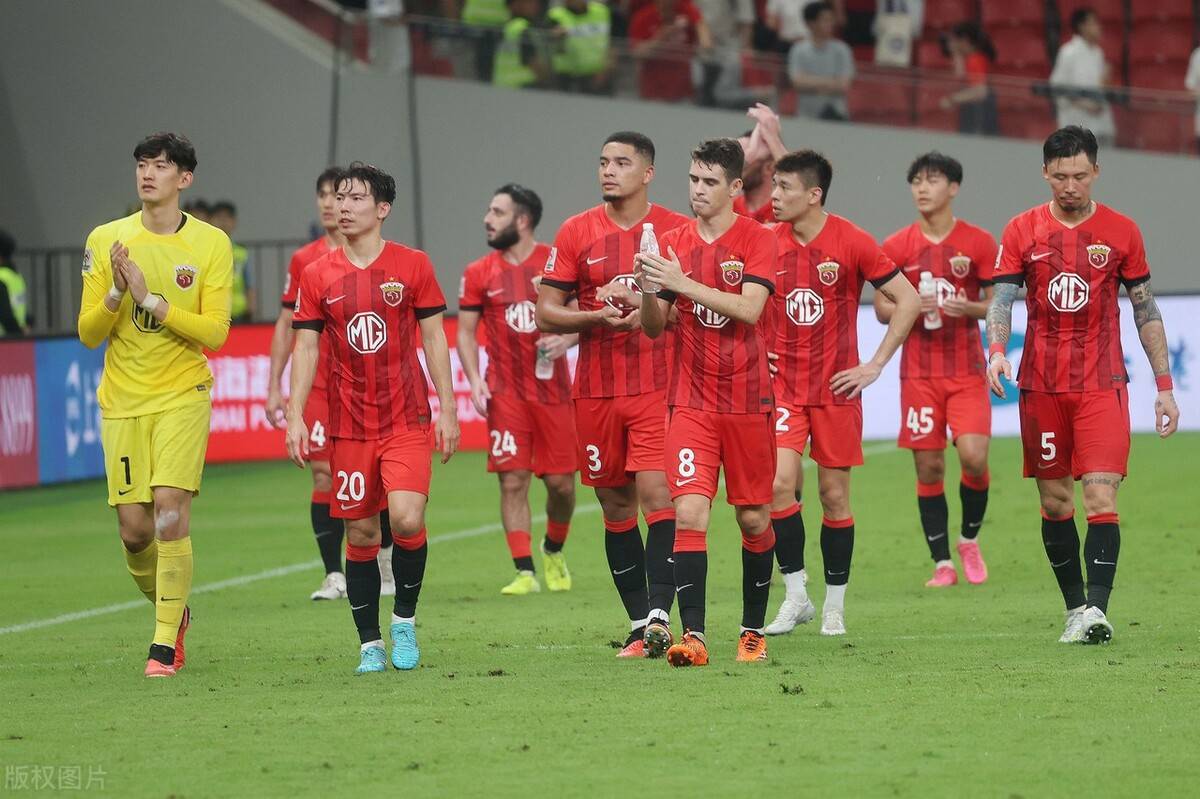 外援爆发助球队反超比分，成功逆转对手取胜