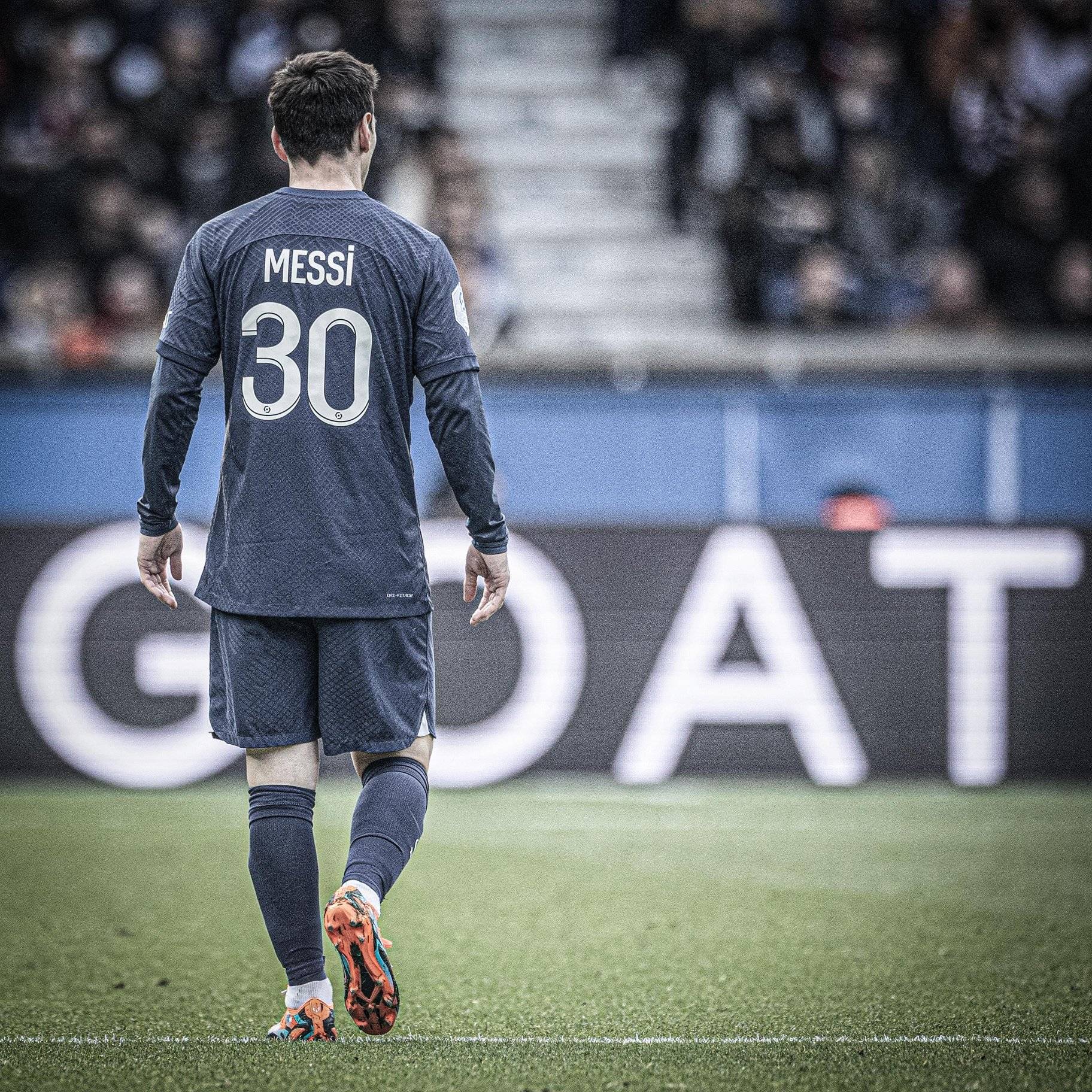 大巴黎球迷群众性抗议,比赛现场混乱的简单介绍 大巴黎球迷群众性抗议,比赛现场混乱的简单介绍