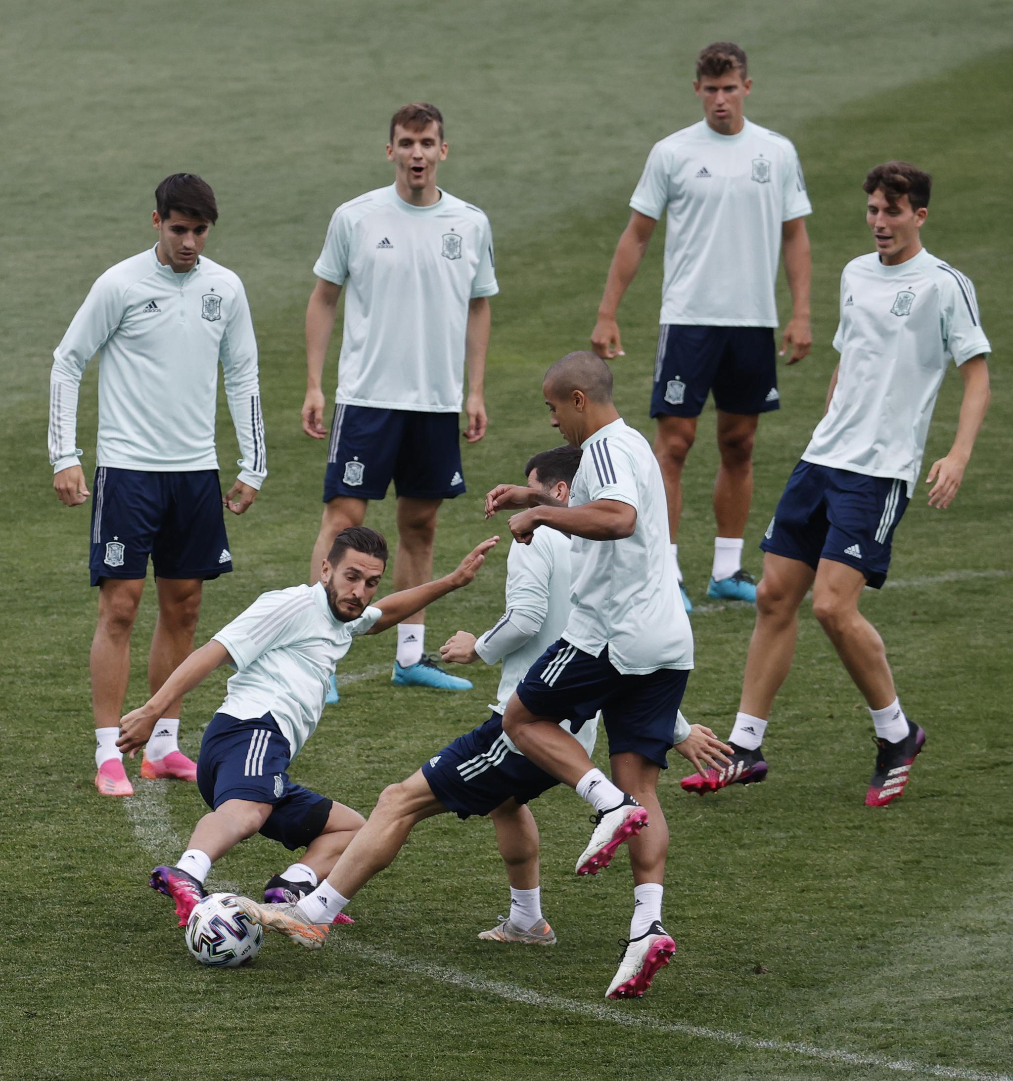 西班牙女子足球队在友谊赛中展示统治力量的简单介绍 西班牙女子足球队在友谊赛中展示统治力量的简单介绍