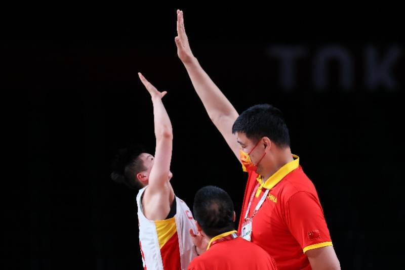 姚明中国篮球新时代崭露头角