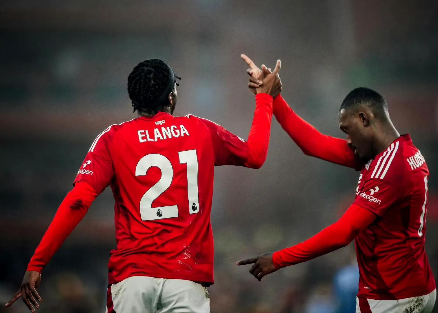 包含顶级联赛争夺激烈，胜负难以预料的词条