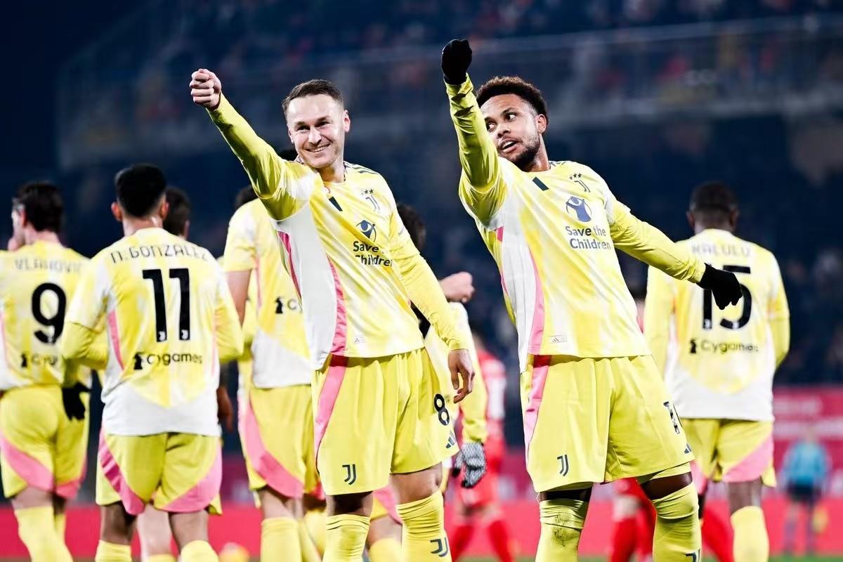 罗马爆冷负于佛罗伦萨,遭遇联赛连败 罗马爆冷负于佛罗伦萨,遭遇联赛连败