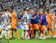 战事接连发生,欧预赛淘汰赛焦点之争人心悸动 战事接连发生,欧预赛淘汰赛焦点之争人心悸动