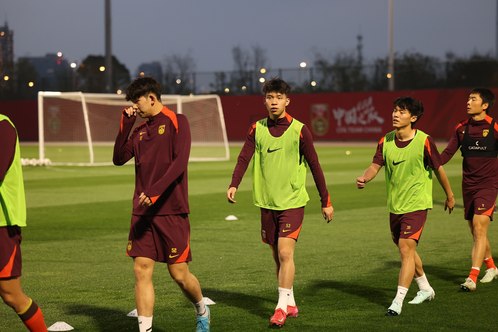 中国足协公布国足新一期集训名单：李可领衔于大宝宋博轩入选。