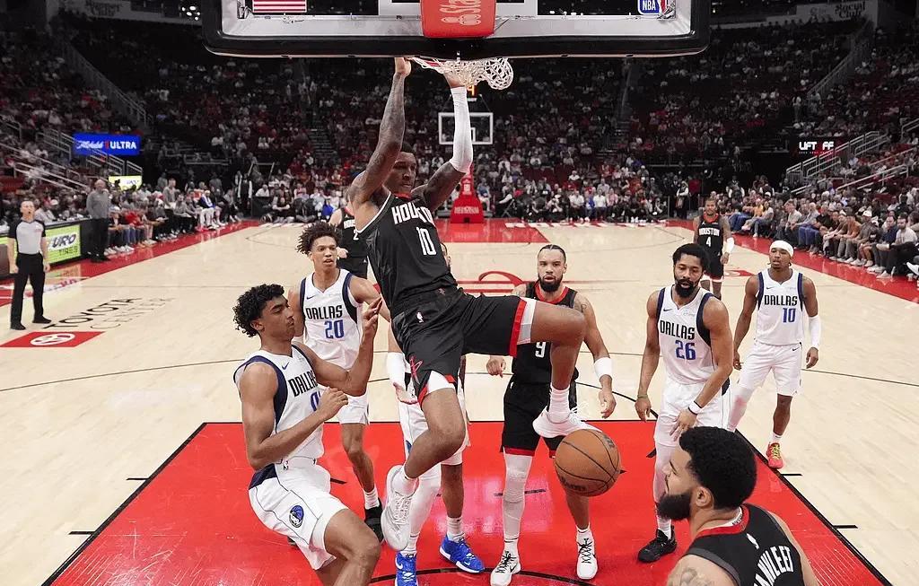 火箭击败独行侠,结束连败 火箭击败独行侠,结束连败