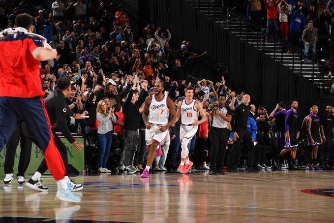 火箭逆袭灰熊取胜，哈登压哨绝杀掀