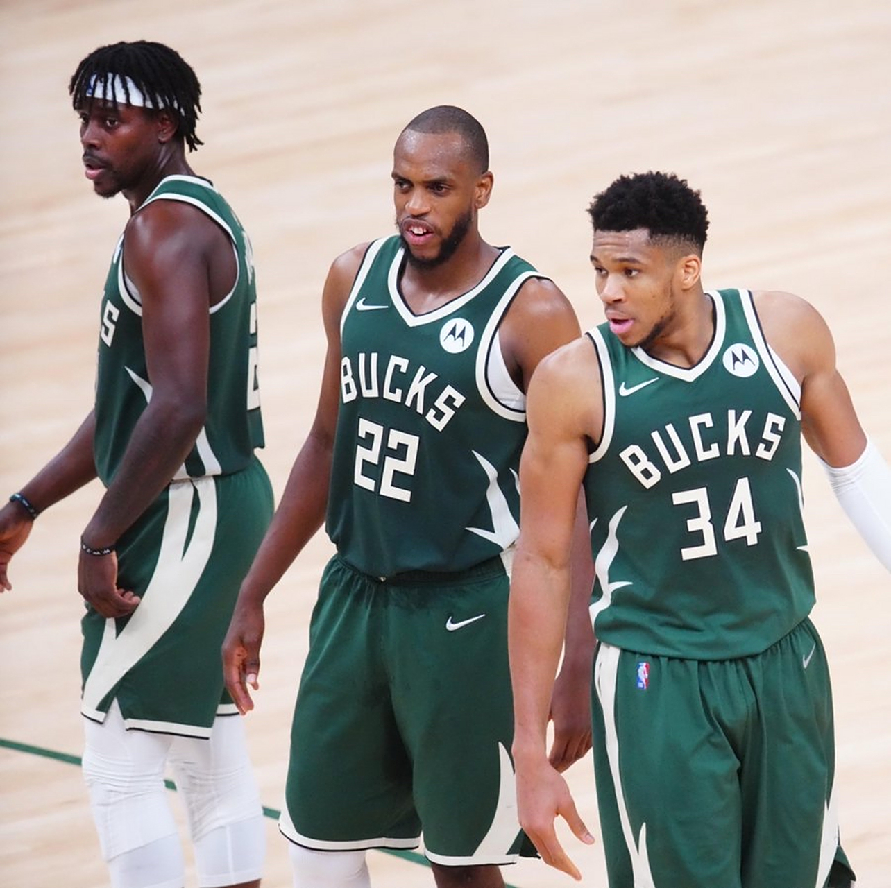 雄鹿大胜篮网，豪取六连胜