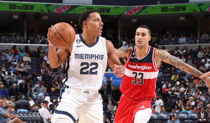 FB体育APP-包含鹈鹕完胜篮网，布伦森高光表现的词条